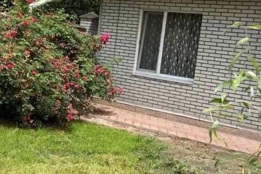 Сдам посуточно и почасово дома в Запорожье..